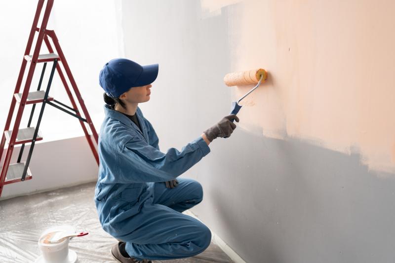 Trouver le bon artisan peintre pour vos projets de décoration intérieure